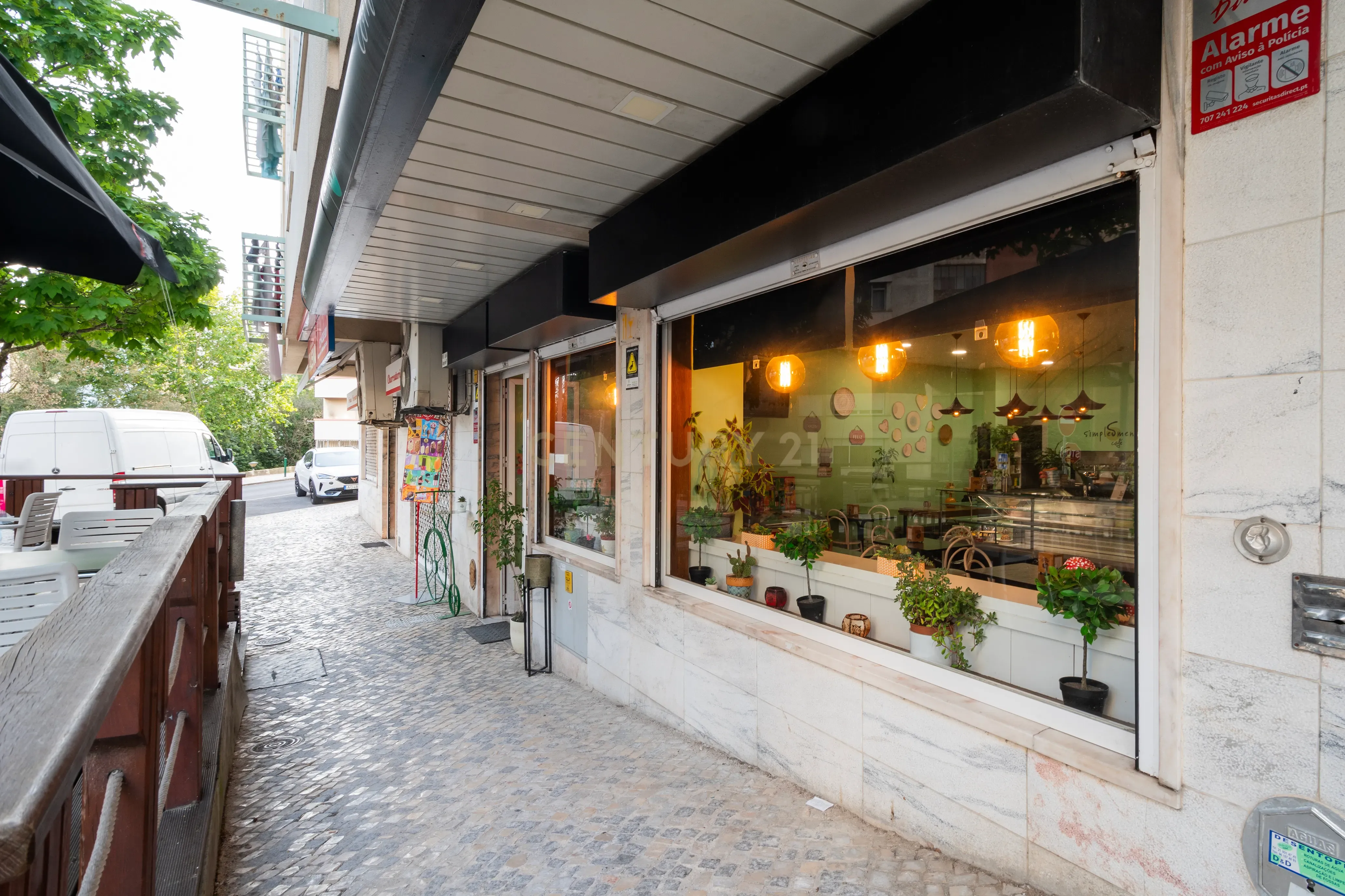 Espaço Comercial ( café) - Monte Abraão - Image 2