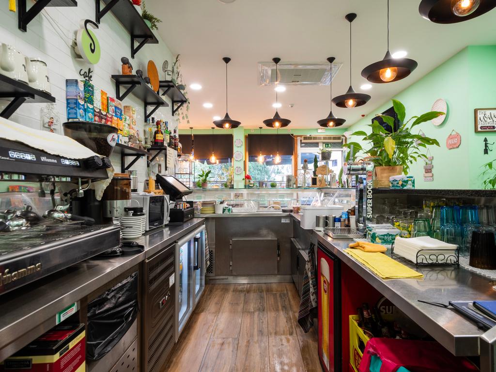 Espaço Comercial ( café) - Monte Abraão - Image 6