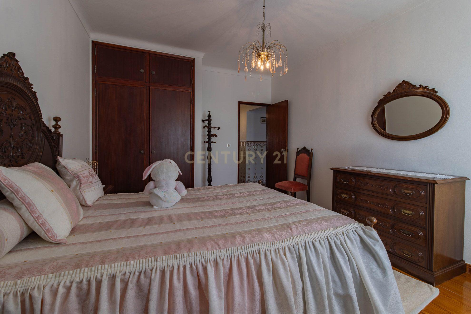 Fotografia 12 de Apartamento T3 Rés do Chão com Garagem, Logradouro e Terreno – Marinha Grande
