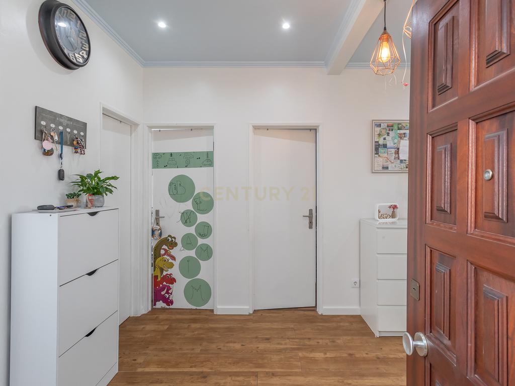 Apartamento Renovado em Vila Franca de Xira, Lisboa - Image 13