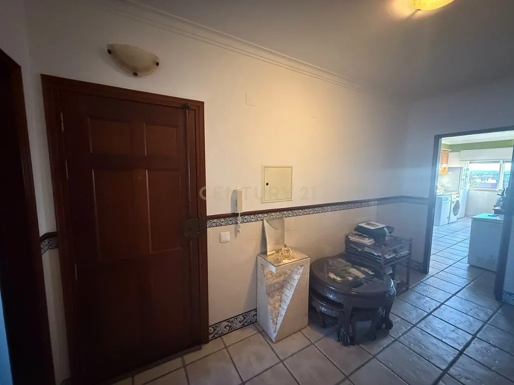 Apartamento T2 com possiblidade de T4, Entroncamento - Image 21