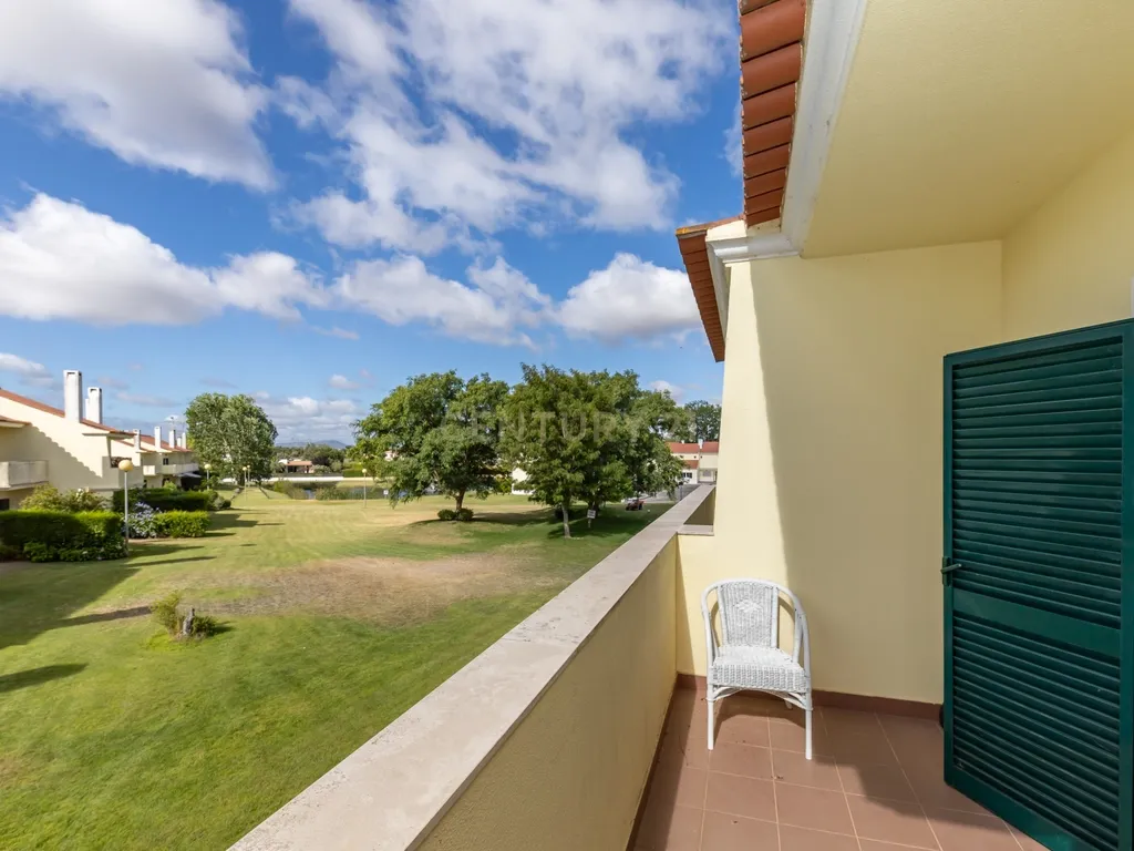 Moradia T3 no Condomínio Varandas do Golfe do Montado – Segurança, Conforto e Estilo de Vida Exclusivo - Image 52