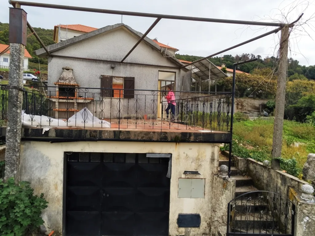 Magnífica Casa com Terreno e Projeto Aprovado no Coração do Gerês - Image 33