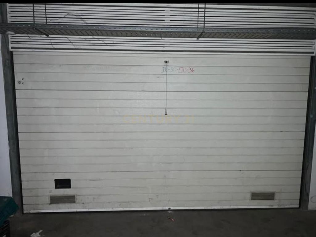NÃO PERCA ESTA GRANDE OPORTUNIDADE!  GARAGEM EM BOX DE GRANDES DIMENSÕES COM 25M2 MUITO BEM LOCALIZADA EM SILVES PRÓXIMA DE TODAS AS COMODIDADES E SERVIÇOS. - Image 3