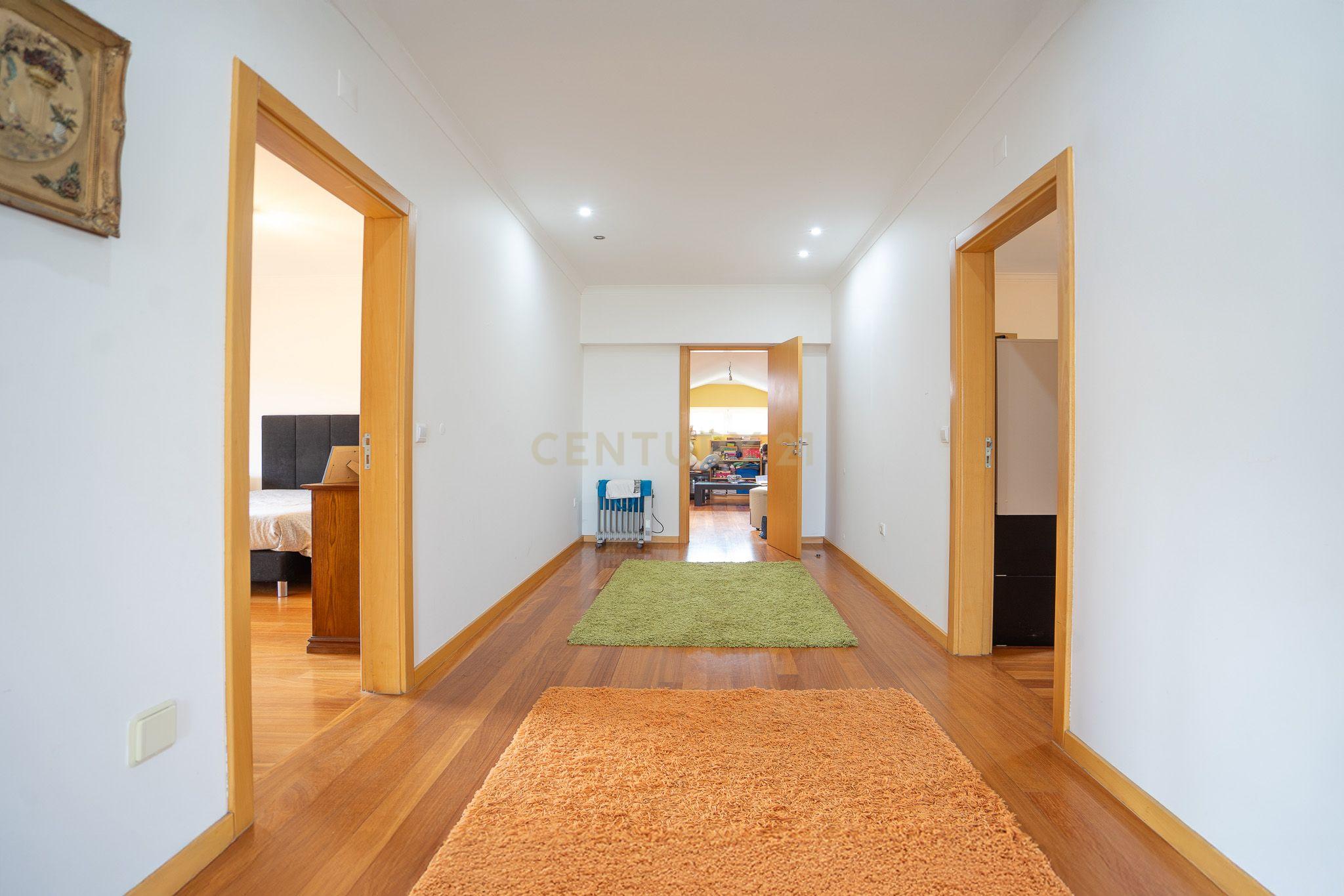 Moradia T4 - Lousã - Image 38