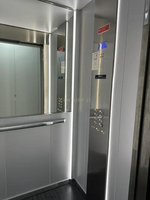 T3 Novo com Garagem para Arrendamento no Centro do Porto - Image 19