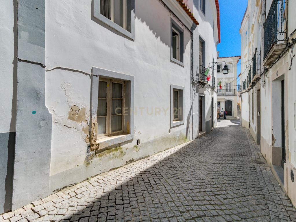 Apartamento T2 com 125m2 no Centro Histórico de Évora - Image 26