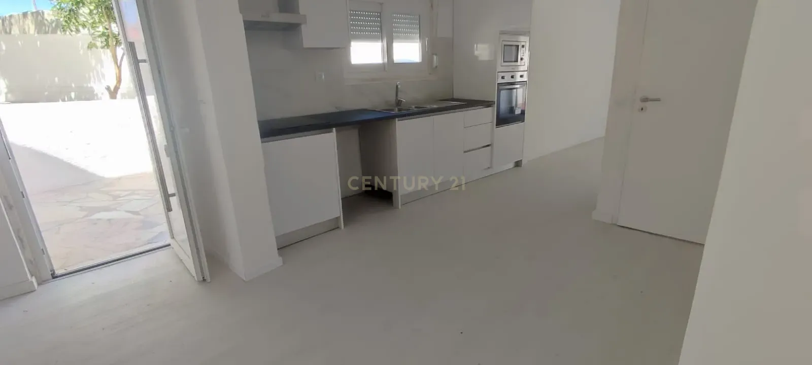 Moradia V2 em Faião - Terrugem - Image 8