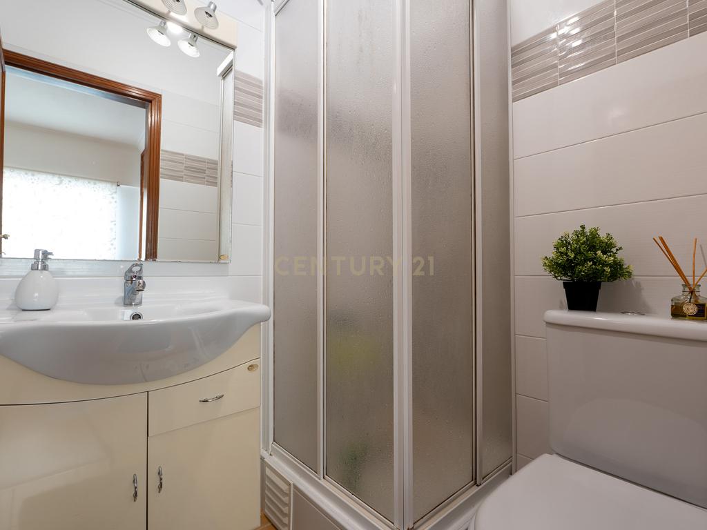 ** ESPECTACULAR APARTAMENTO NO CENTRO DE MAFRA, COM PARQUEAMENTO ** - Image 28