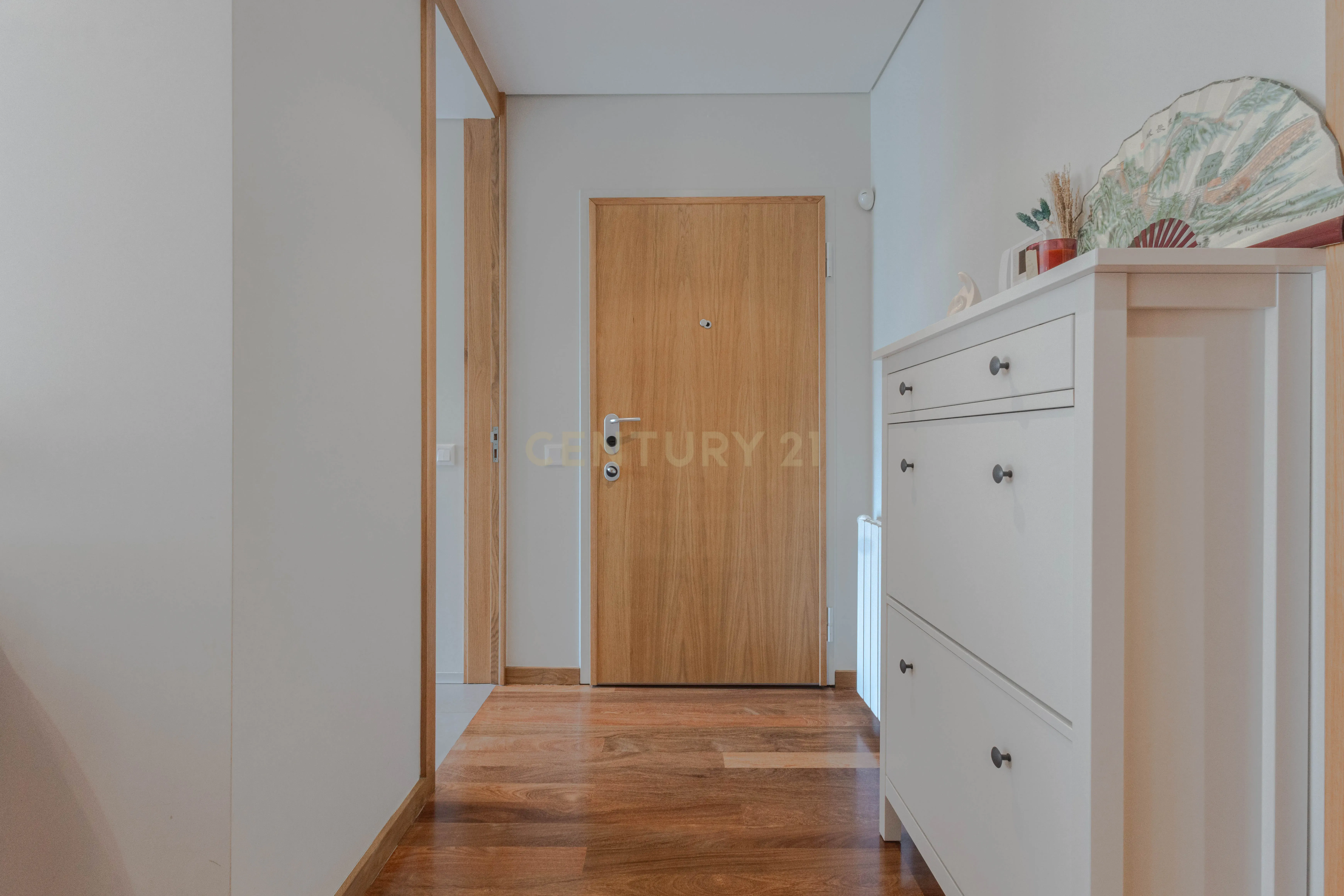 Fotografia 6 de O Seu Refúgio Moderno em Gaia: T2 com Suite, Varanda e Condomínio Fechado com Salão de Eventos