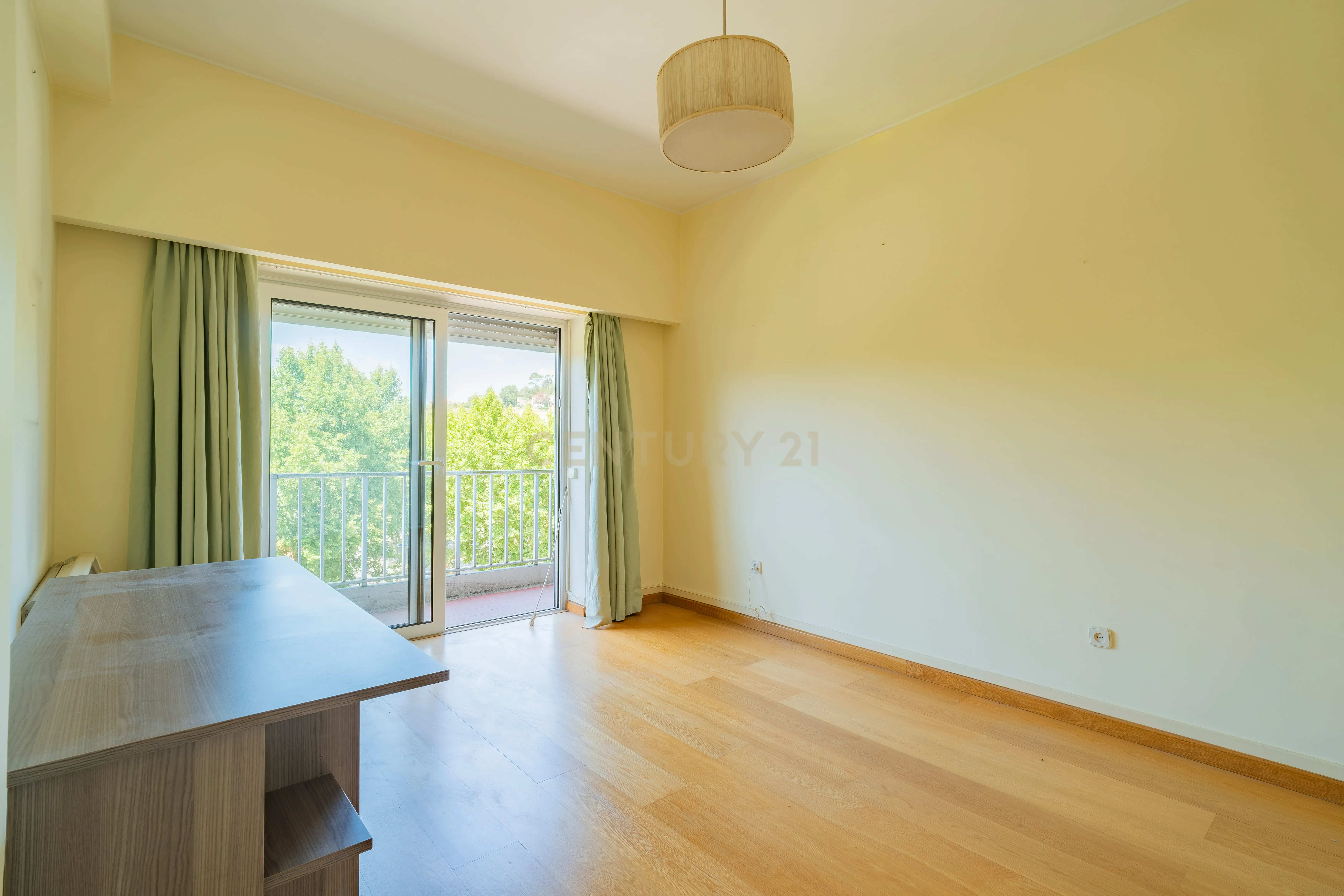Fotografia 8 de Apartamento T5  duplex no centro de Alcobaça