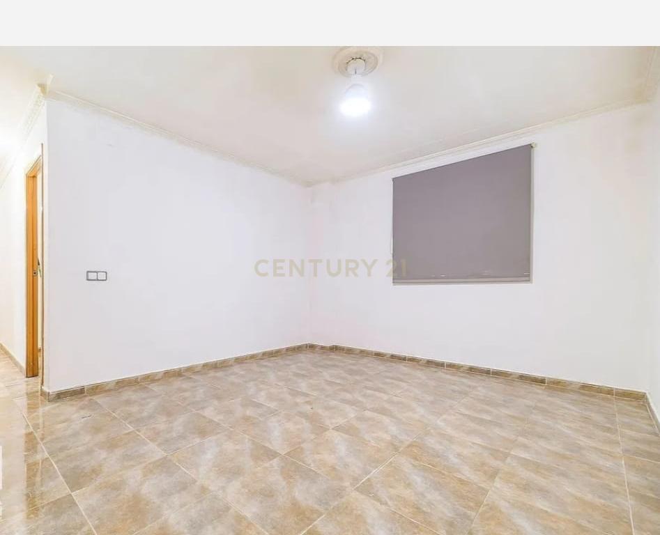 Planta baja reformada en venta en Viladecans. - Image 7