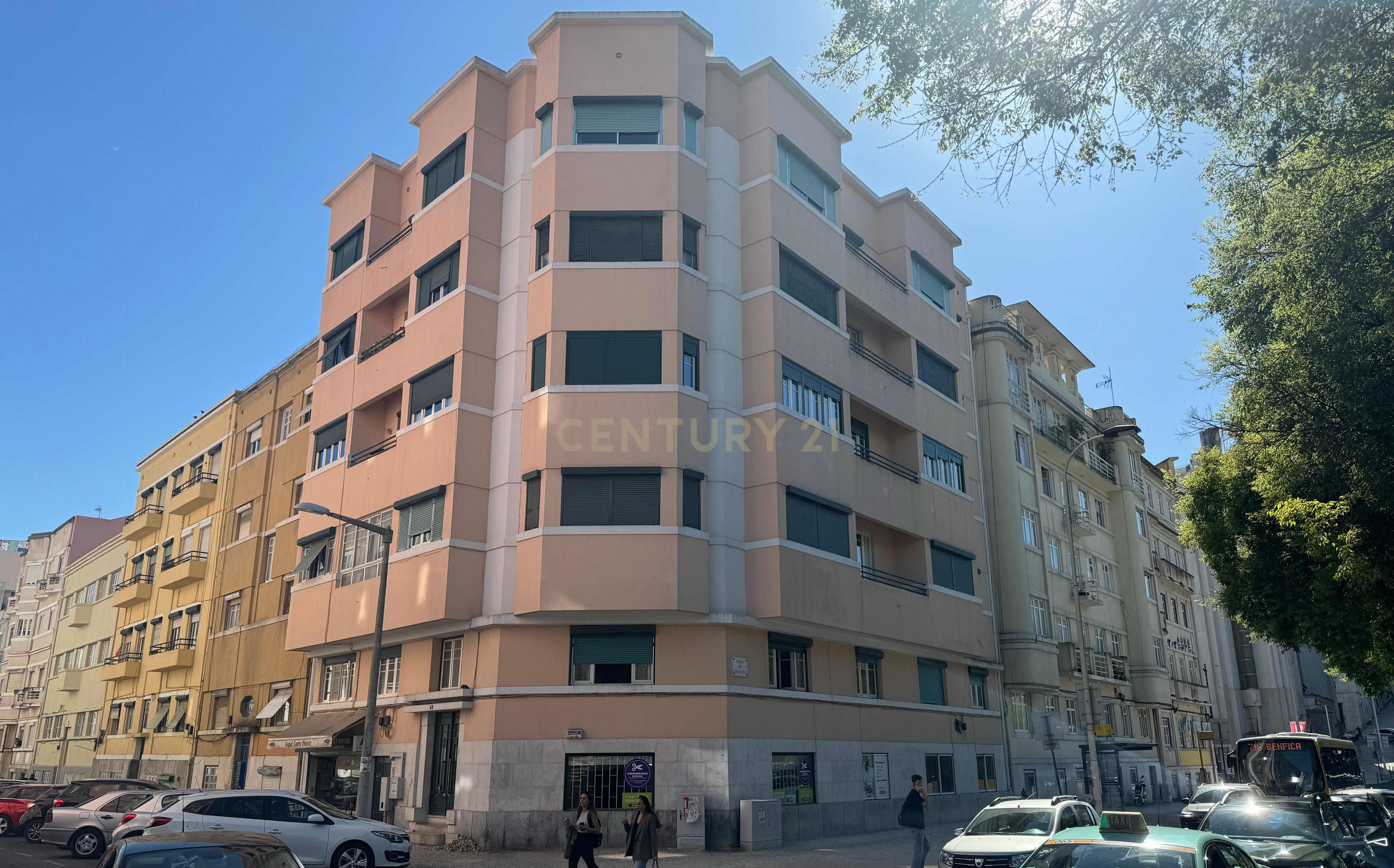 Apartamento T3 - Alameda D. Afonso Henriques - Lisboa - Image 30