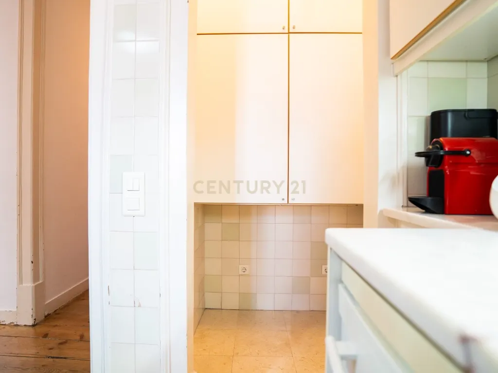 Apartamento T5 em Arroios: mais espaço, mais conforto e mais Família! - Image 35