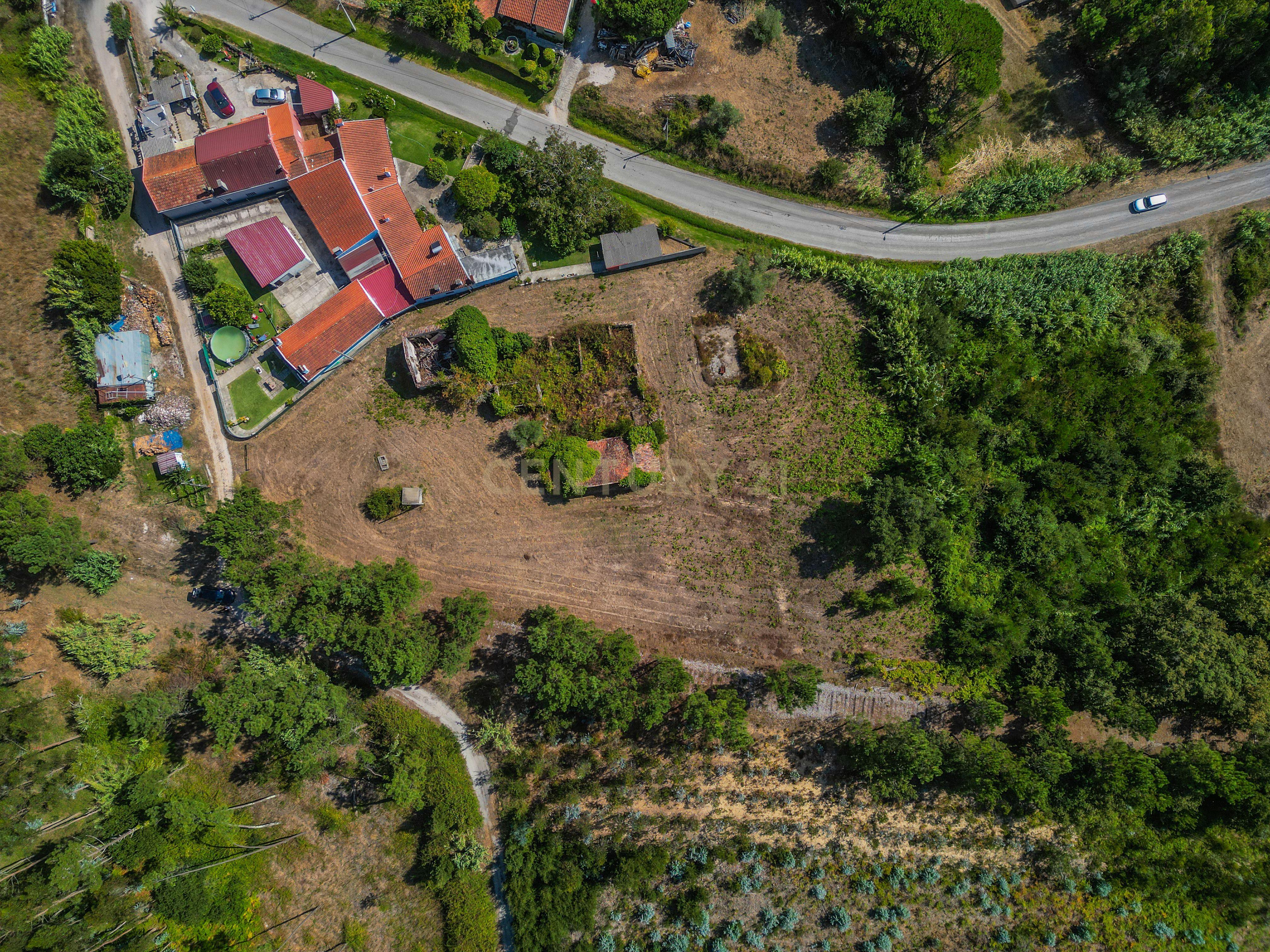 Fotografia 8 de Propriedade com duas casas para reabilitar, terreno e poço na Costeira – Figueira da Foz