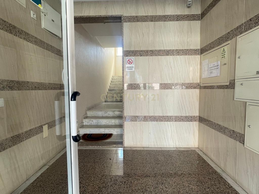 Apartamento T3, com Varandas e 3 Lugares de estacionamento, no Pinhal Novo - Image 24