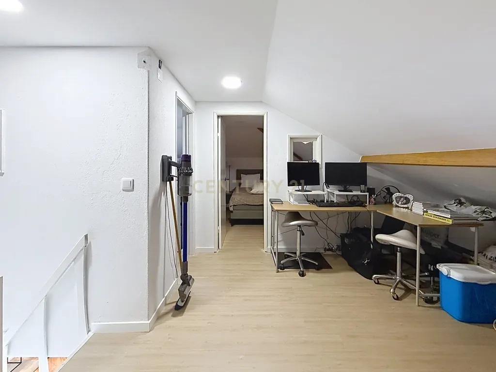 Moradia isolada com amplo terreno de 1.350 m², junto a Alcobaça - Image 83