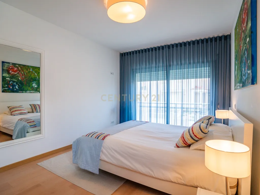 Apartamento T2 Condomínio Fechado Vista Baía - Image 17