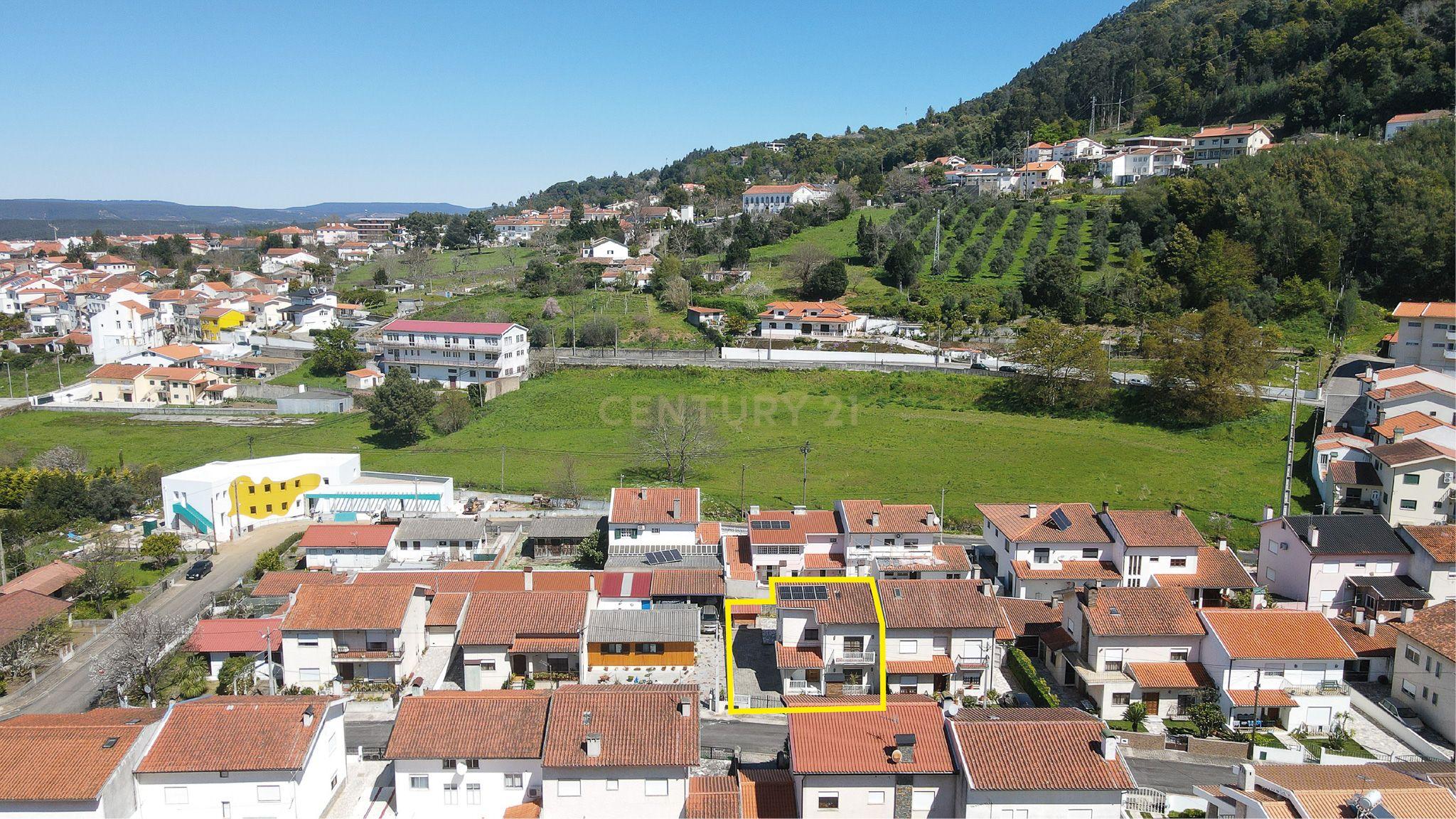 Moradia T3 com jardim e logradouro - Lousã em zona tranquila - Image 40