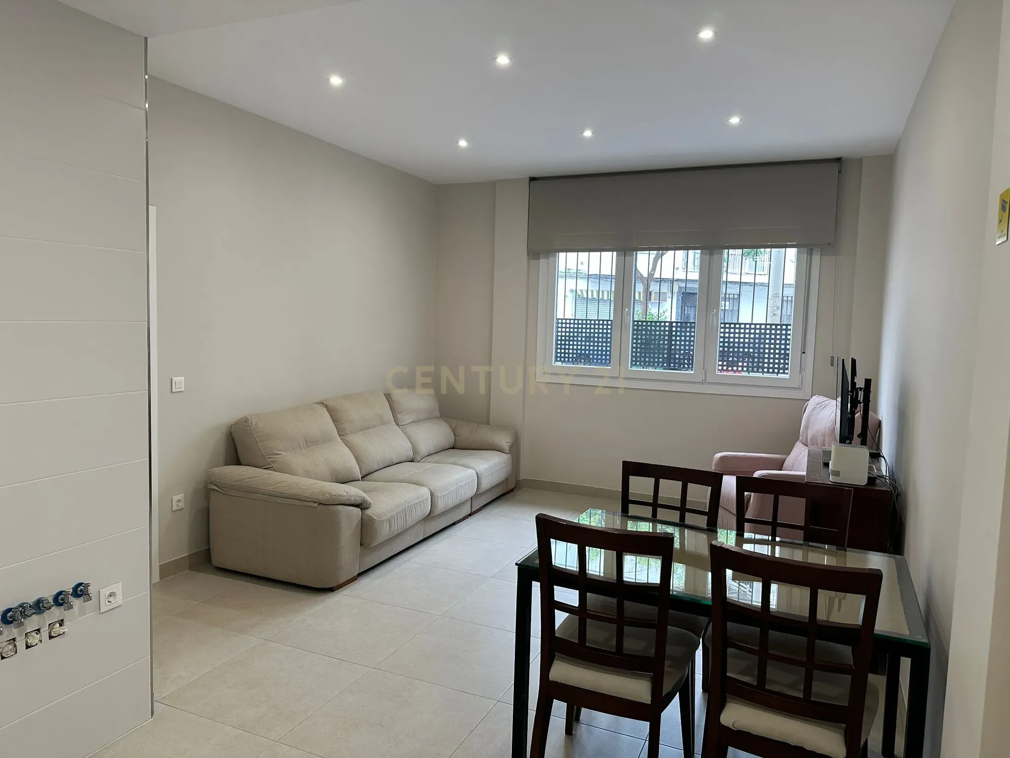 Venta de Piso a estrenar de tres dormitorios en cordoba - Image 1