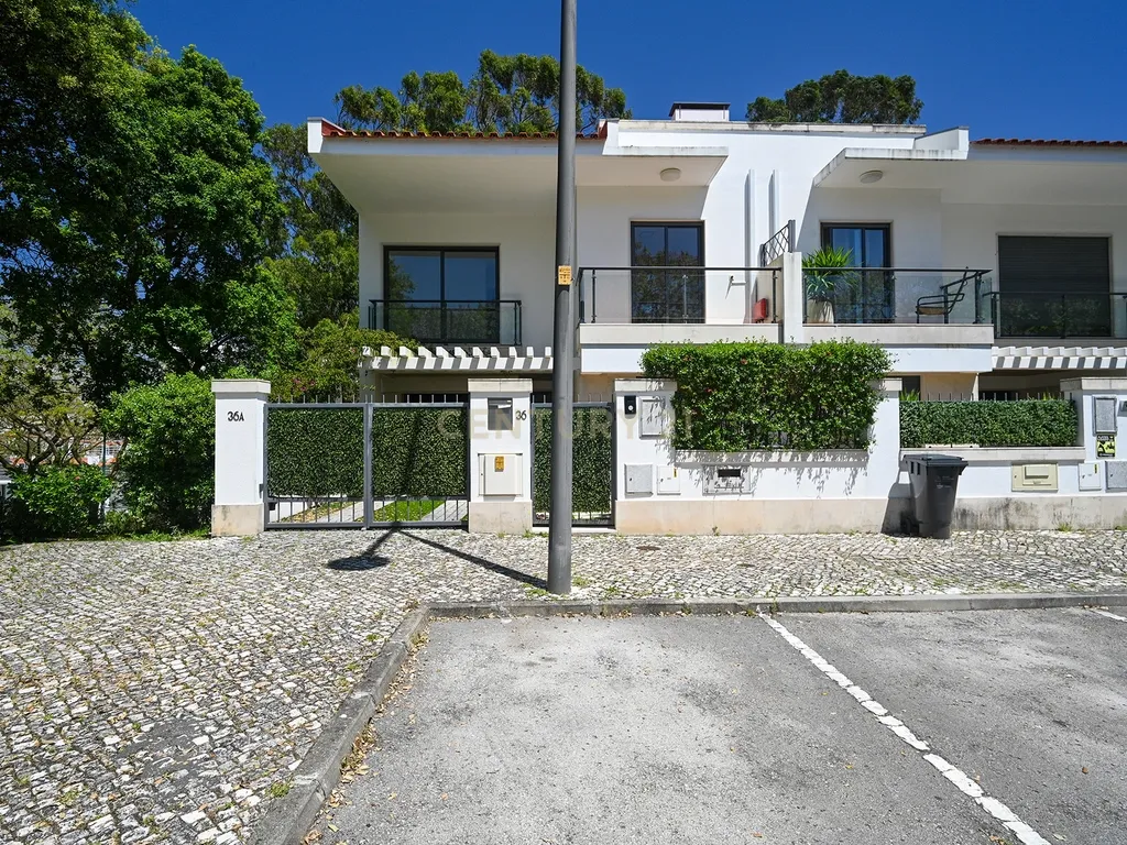Moradia em Banda T4 no Empreendimento Oeiras Golfe Residence - Image 2