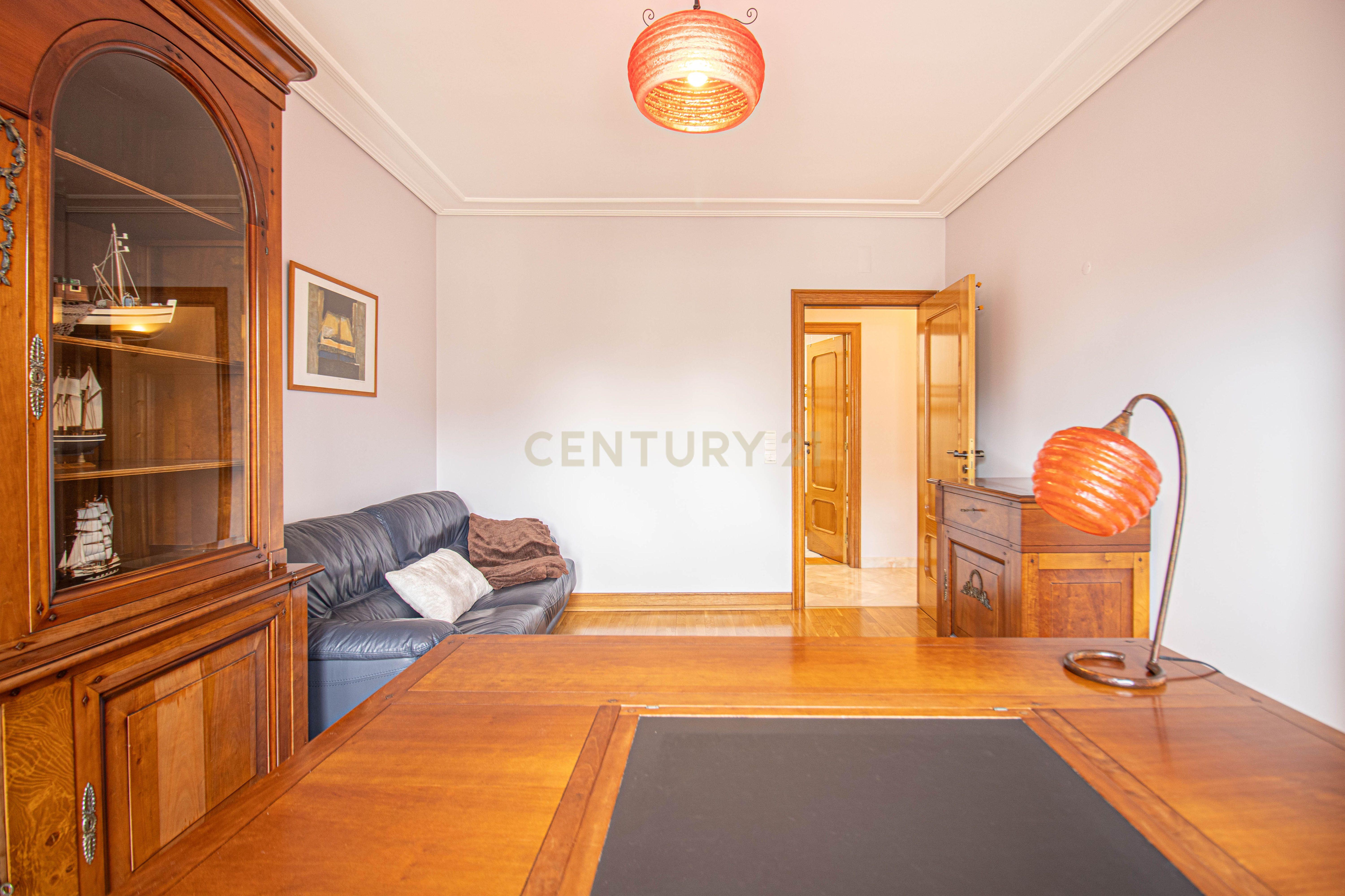 Apartamento T4 no Real Forte c/ 2 Box - Image 15