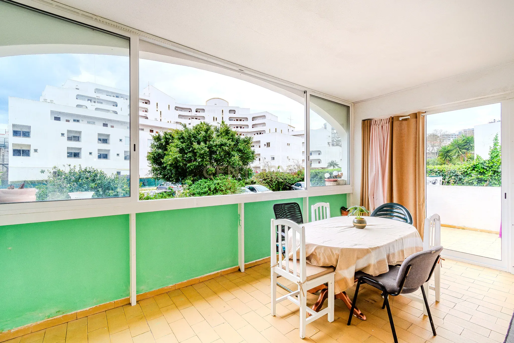 Fotografia 6 de Apartamento T1+2 com Terraço Amplo em Albufeira