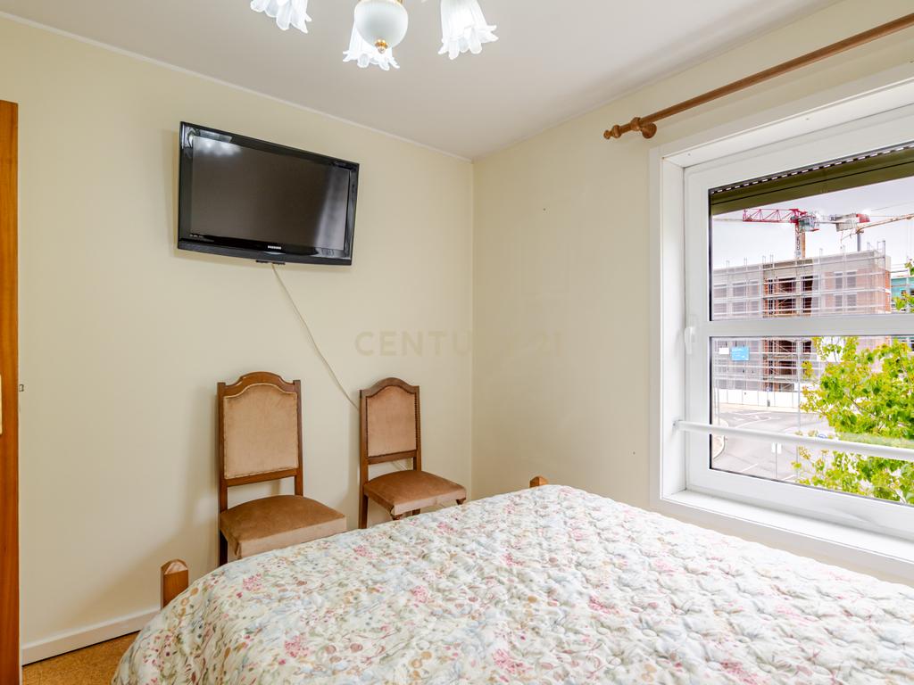 Apartamento T2 na Senhora da Hora, Matosinhos - Image 14