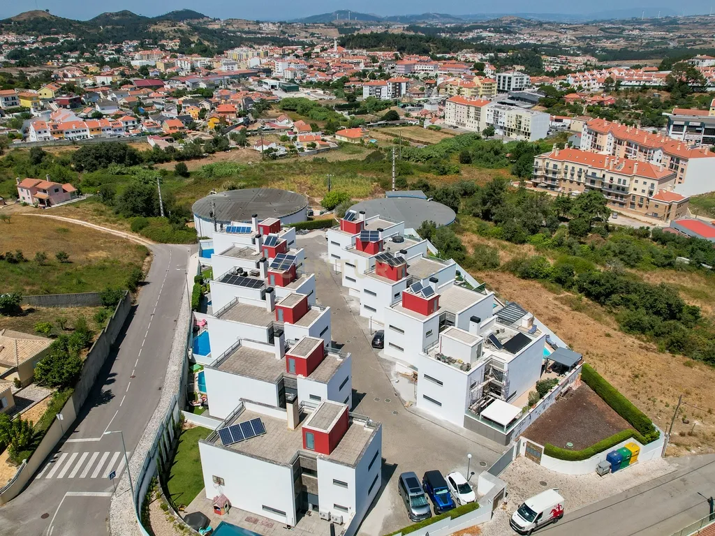 ** Moderna Moradia T4 c/ piscina e rooftop no condomínio privado "Villas do Campo" - Venda do Pinheiro ** - Image 85