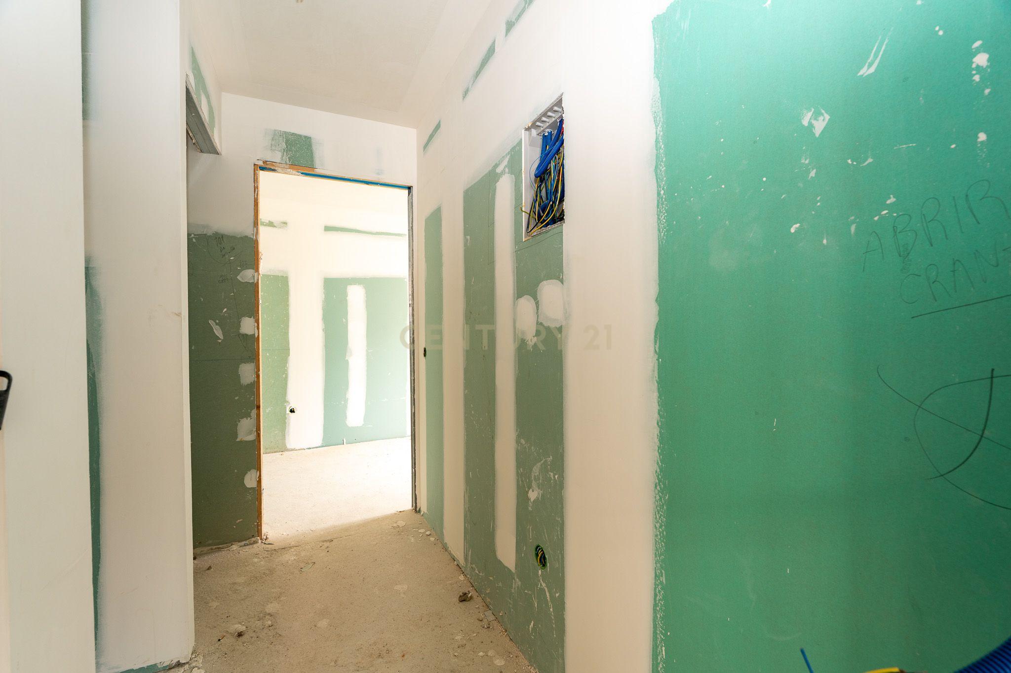 Moradia T4 em Alcântara com Dois Duplex Independentes - Ideal para Habitação e Investimento - Image 35