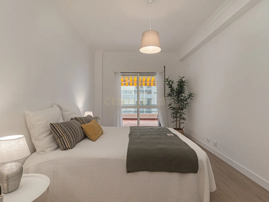 Apartamento T3 Vista Mar, Ericeira, Mafra - Image 15