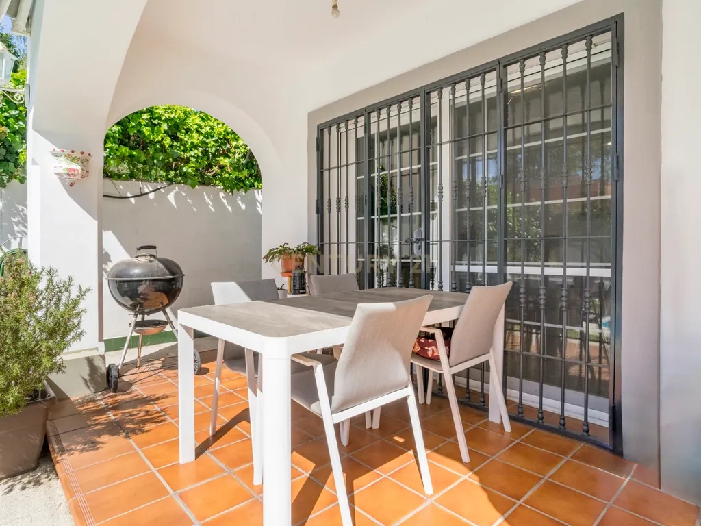 Moradia isolada com piscina privada em Sohail, Fuengirola - Image 27