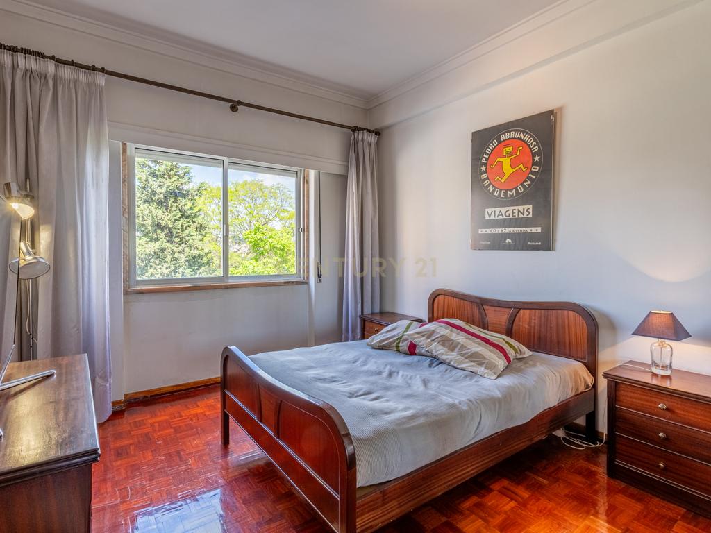 Apartamento T2 na Urbanização Codivel - Odivelas - Image 25