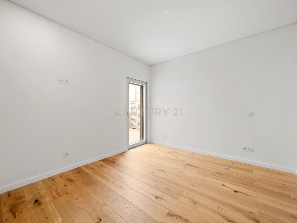 Arrendamento de Moradia T4, em Condomínio Privado - Palmela - Image 16