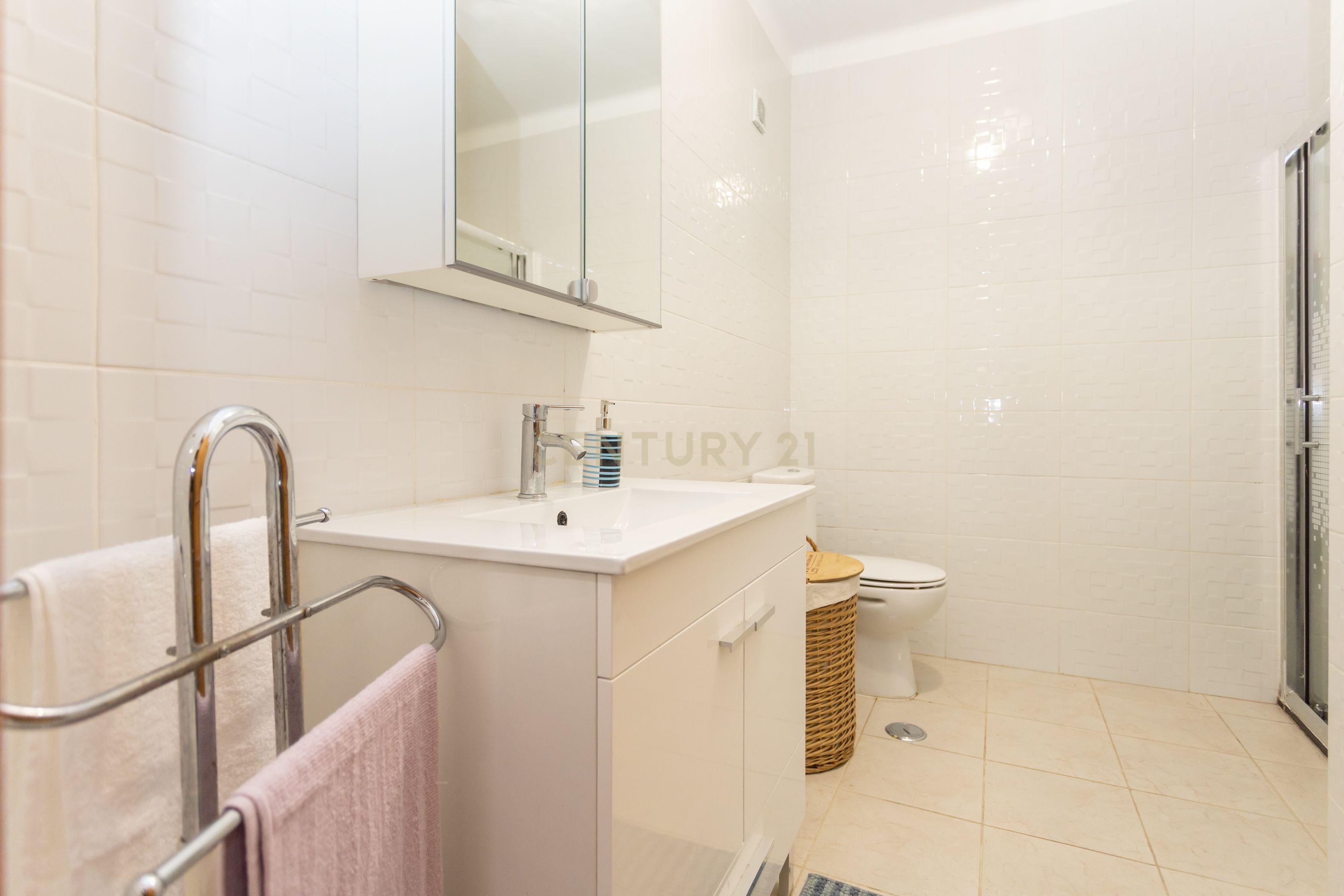 Apartamento T3 em Barreiro - Image 11