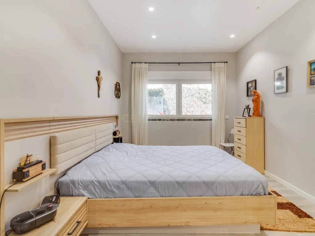 Moradia T3 Térrea Isolada com Zona Gourmet, Garagem e Carregamento Elétrico – Alcabideche - Image 22