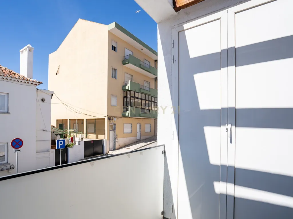 Moradia T4 na Póvoa de Santa Iria - Image 25