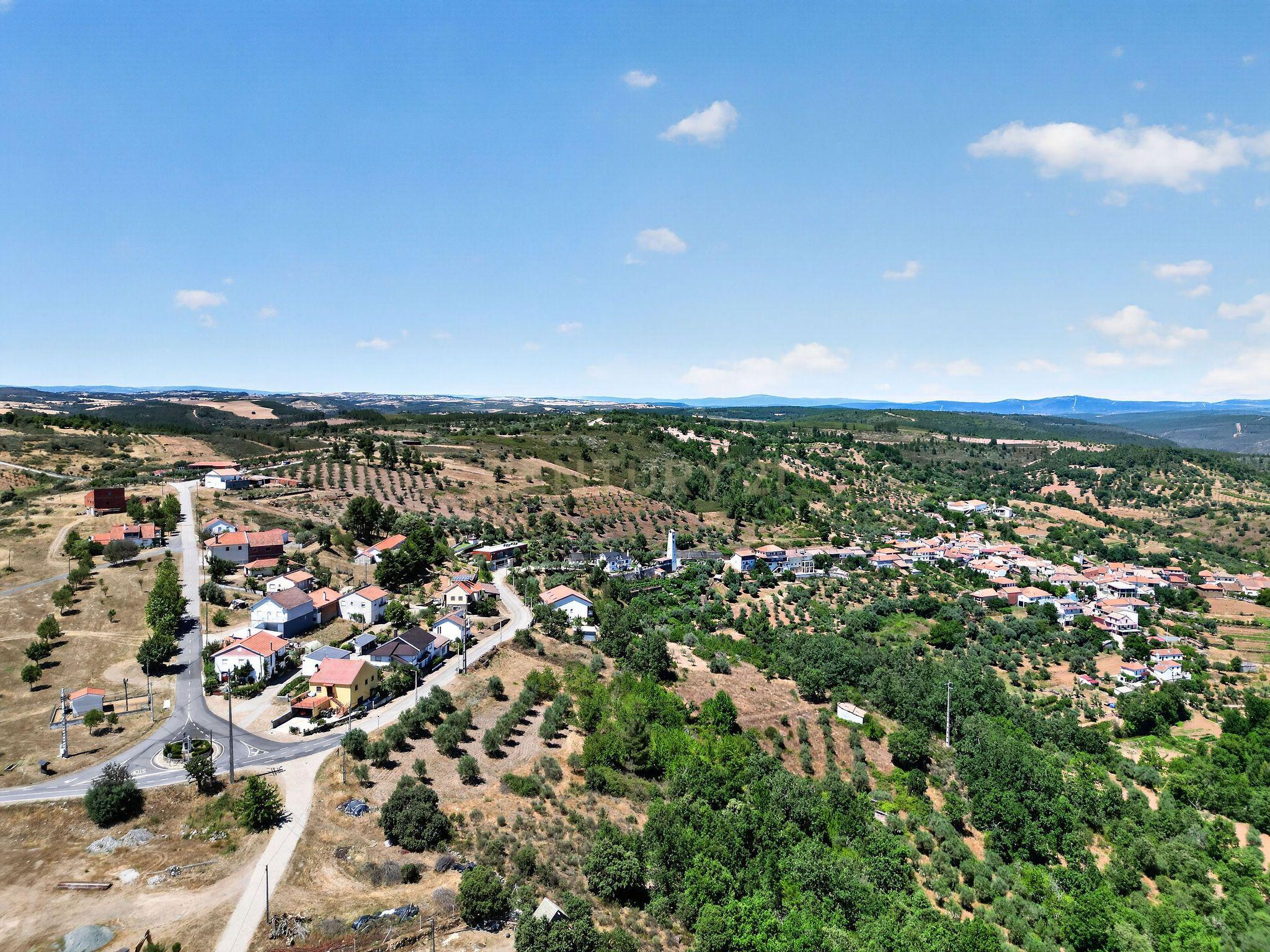 Moradia T6+ à venda em Quintanilha, Bragança — foto 5