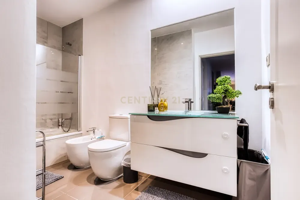 Apartamento T3 - Alameda D. Afonso Henriques - Lisboa - Image 24
