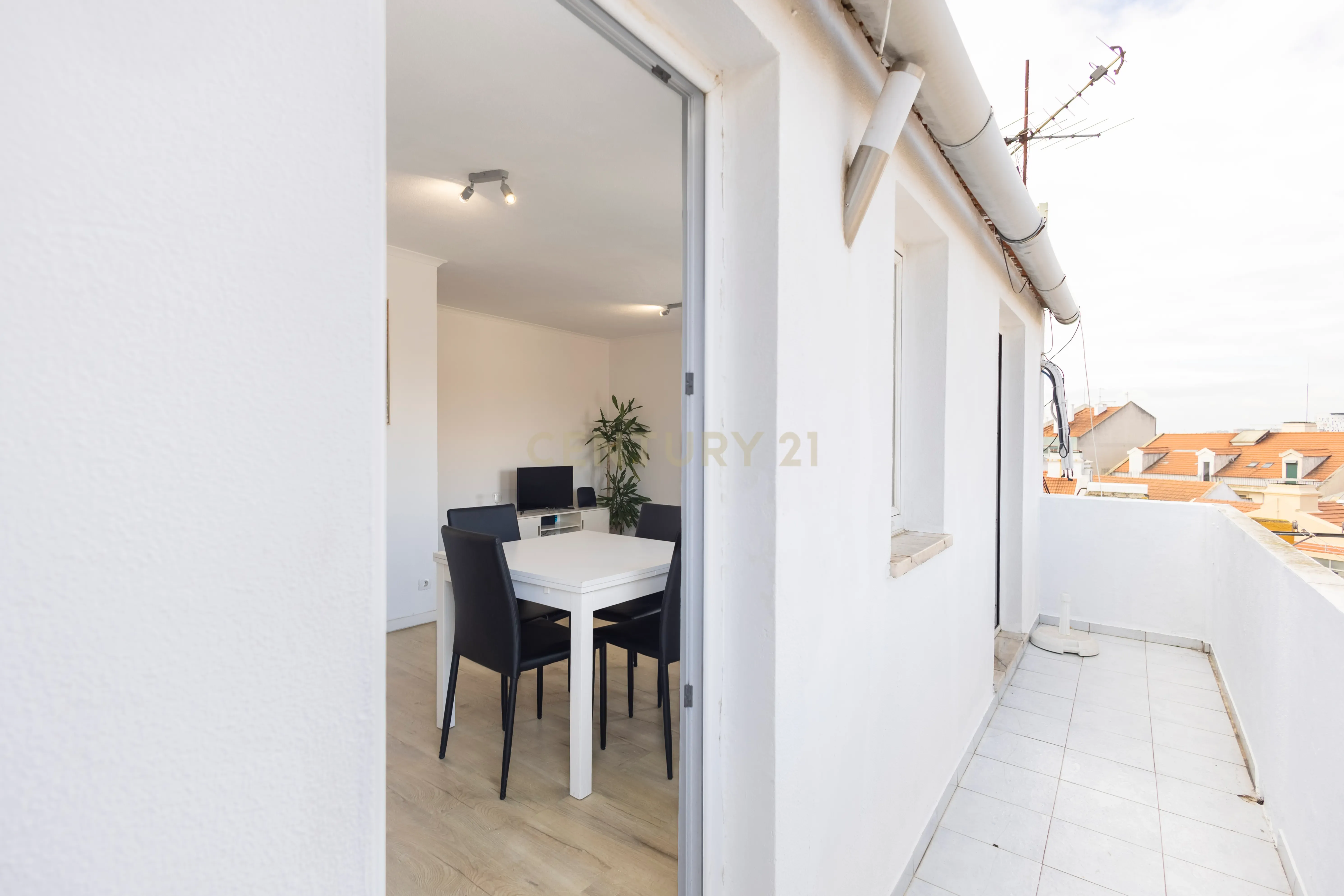 T1 renovado a dois passos do Técnico e da Fonte Luminosa — ideal para viver ou investir - Image 14
