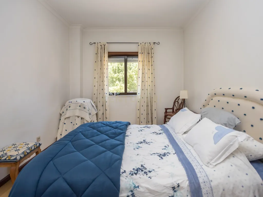 Quinta do Conde/ Cova dos Vidros - Apartamento de 4 assoalhadas inserido num º 1º andar - Image 10