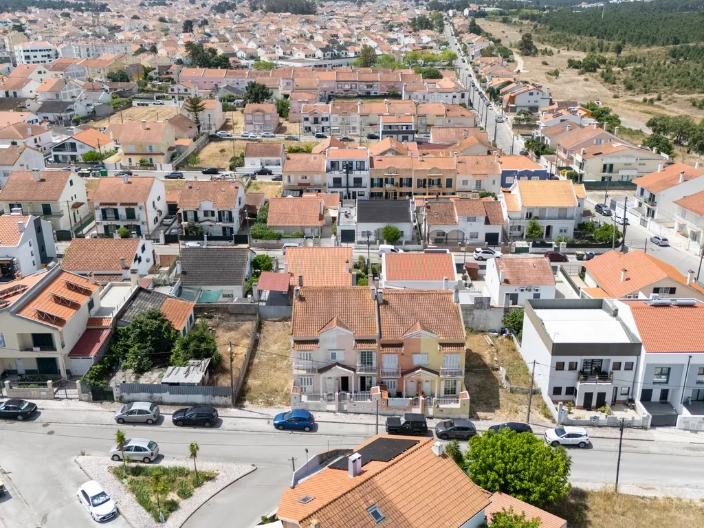 Moradia T3 em Quinta do Conde, Sesimbra - Oportunidade Única - Image 42