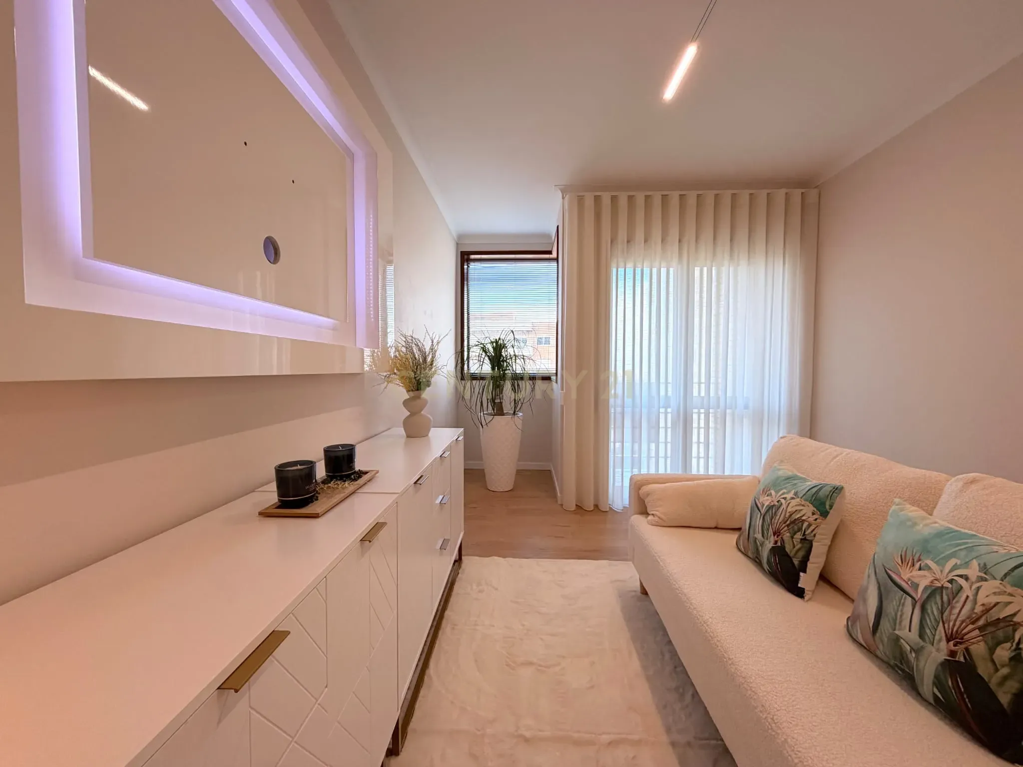 Fotografia 6 de Apartamento T1 Renovado, Mobilado e Equipado – Póvoa de Varzim, Porto