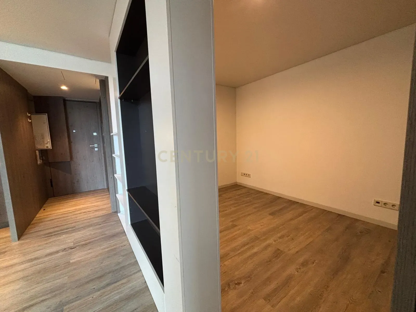 Estúdio Moderno para Arrendar em Santos – Lisboa - Image 2