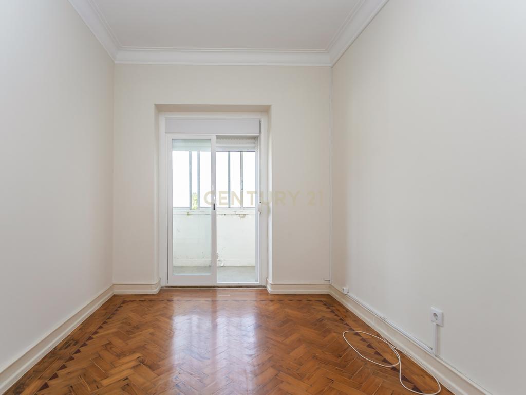 Apartamento T2 em Avenidas Novas, Lisboa  - Image 18