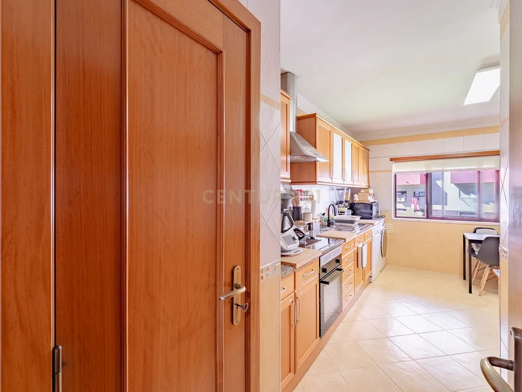 Apartamento T3 COLINAS DO SUL - Image 19