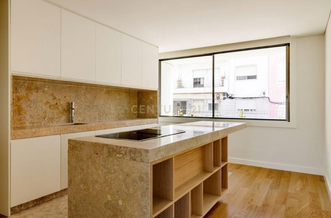 Fotografia 9 de Luxuosa Moradia T4 em Alcântara, Lisboa