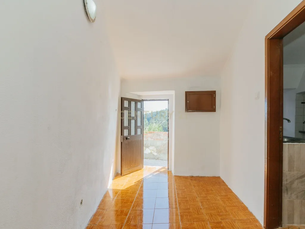 Moradia T1 no centro de Alenquer - Image 7