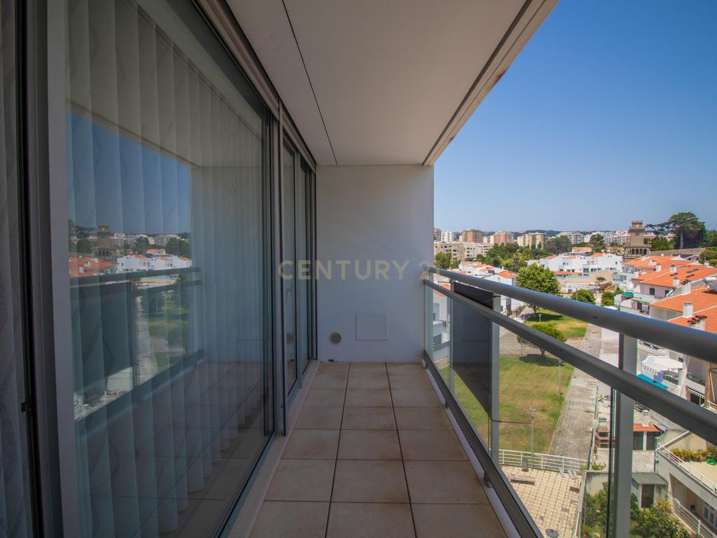 Apartamento Moderno na Figueira da Foz com Estacionamento e Elevador - Image 28