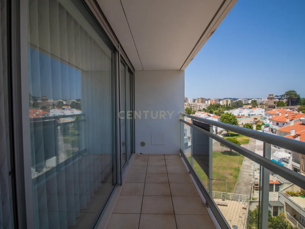 Apartamento Moderno na Figueira da Foz com Estacionamento e Elevador - Image 28
